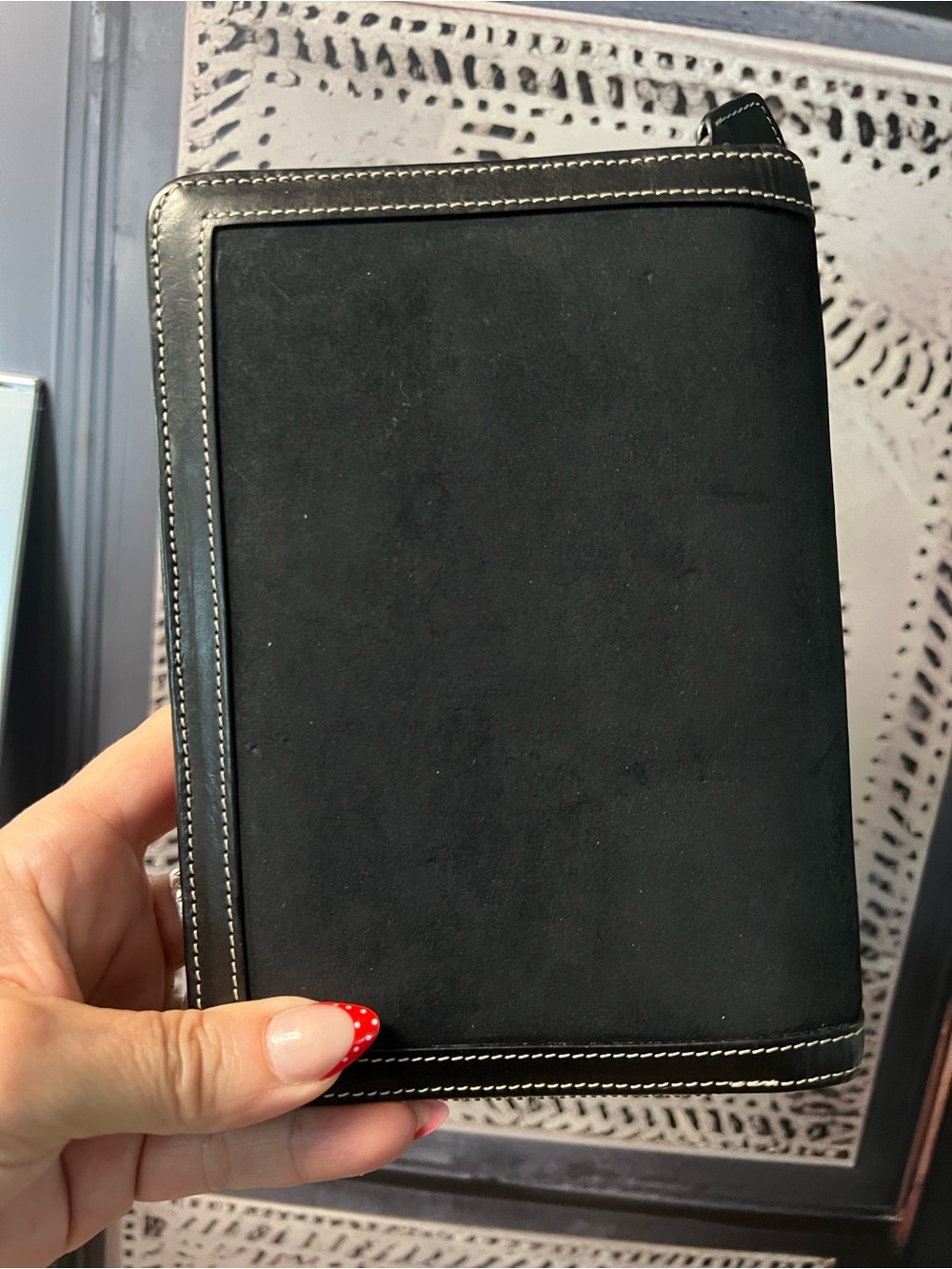 Vintage Dooney & Bourke Black Leather Zip Journal with White Stitching - Picture 2 of 6